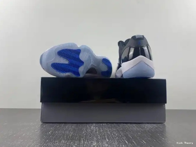 Kicktheory Low 11 FV5104-004 Jam Space Jordan Air 0613